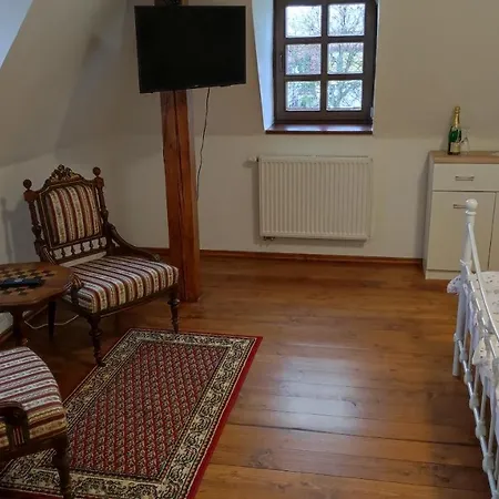 بيت ضيافة Kastiel Kostany