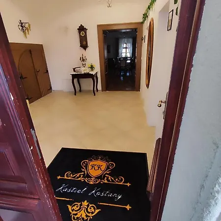 Konukevi Kastiel Kostany Kostany Nad Turcom