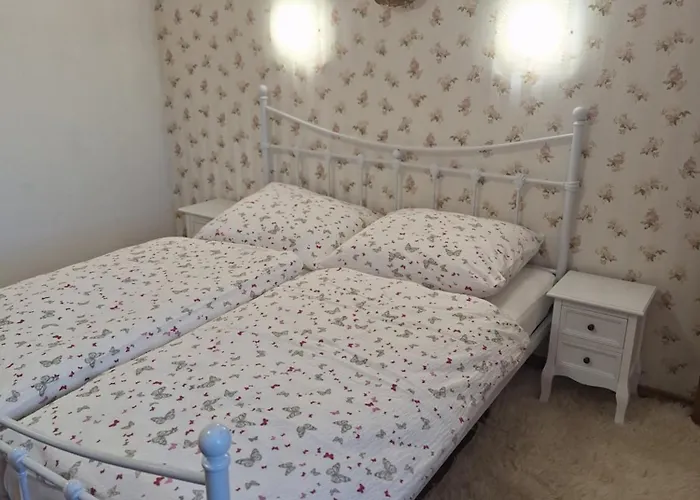 Kastiel Kostany Gasthuis 3*